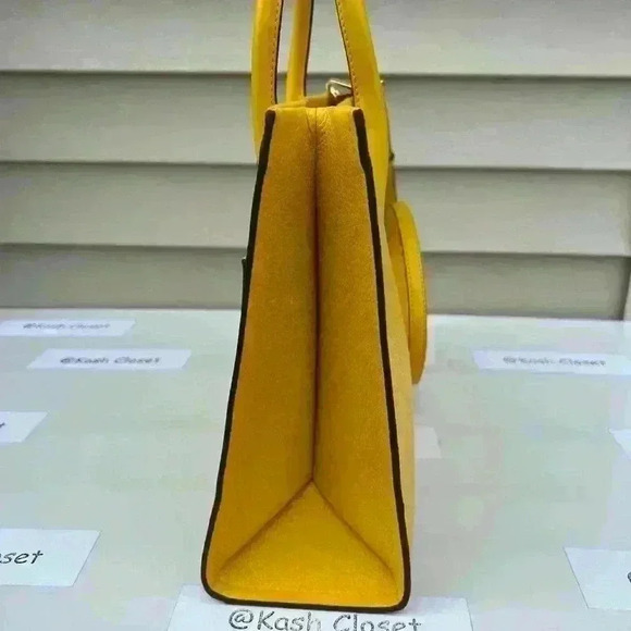 Michael Kors Mirella Tote Bag Medium Pebbled Leather Purse Bag Butter - Picture 4 of 11